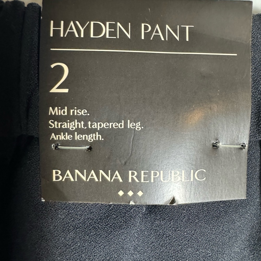 Hayden Banana Republic Mid Rose Straight, Tapered Leg. Ankle length Size 2